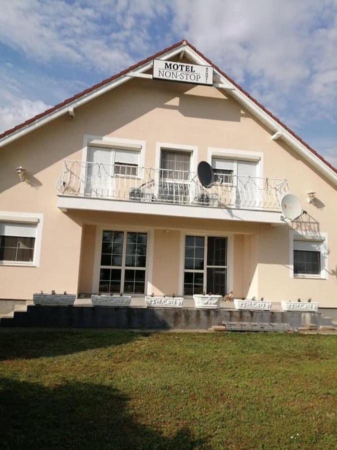 Motel Hummel Per Εξωτερικό φωτογραφία
